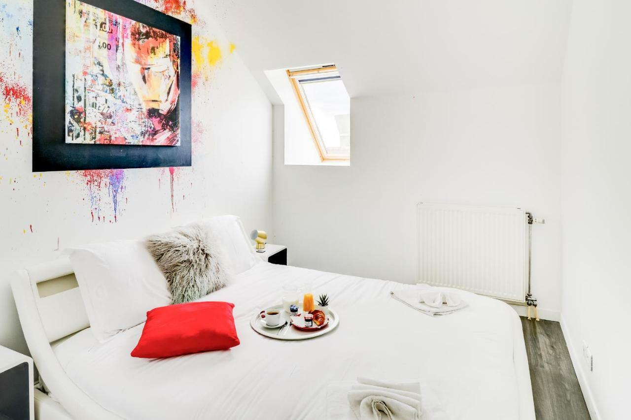 Super Hero Suite - Sdp Serris Buitenkant foto